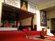 103 yaşındaki Swami Yoganandaji'nin dersi